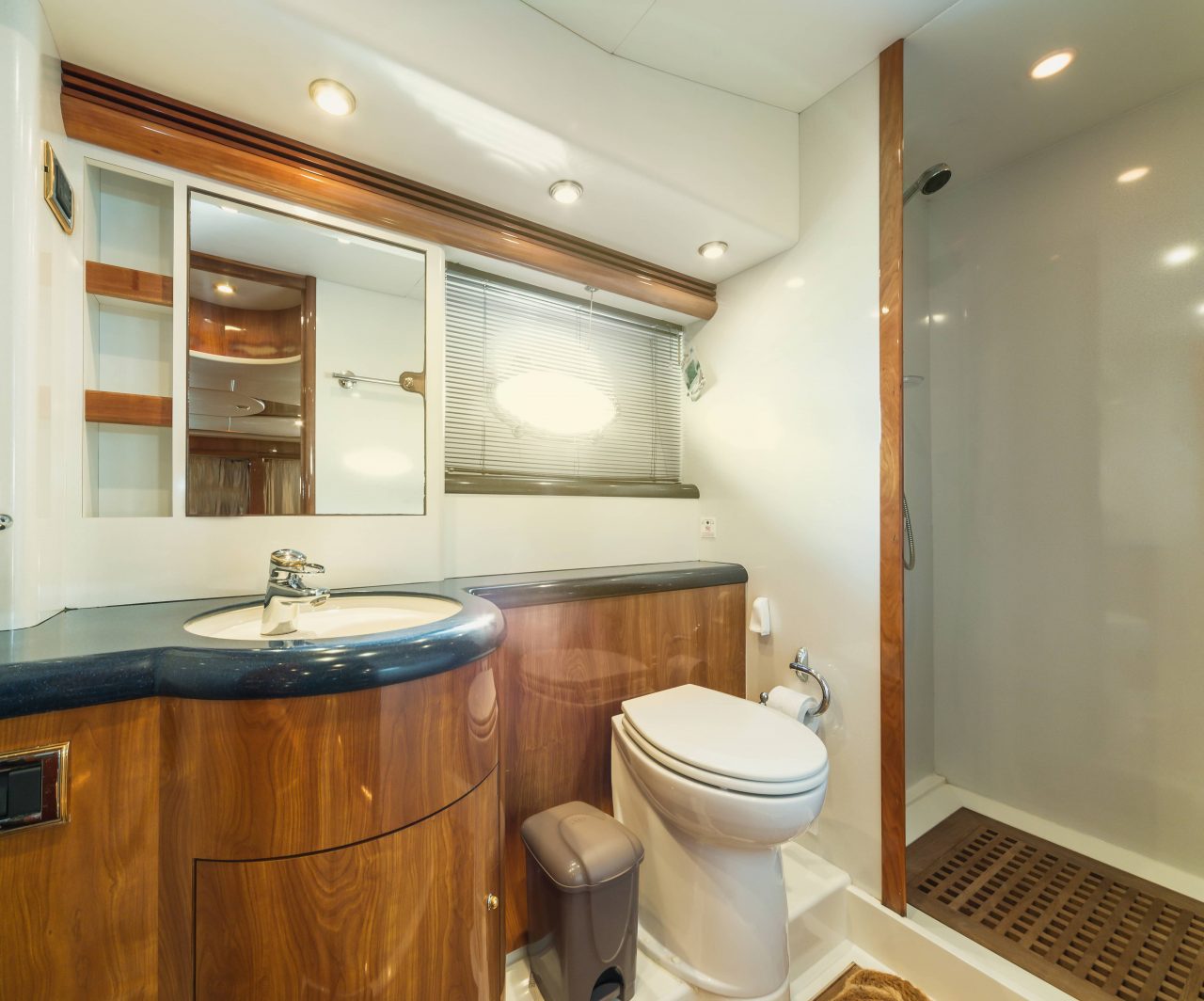 Sunseeker Manhattan 74 | Интерьер 20