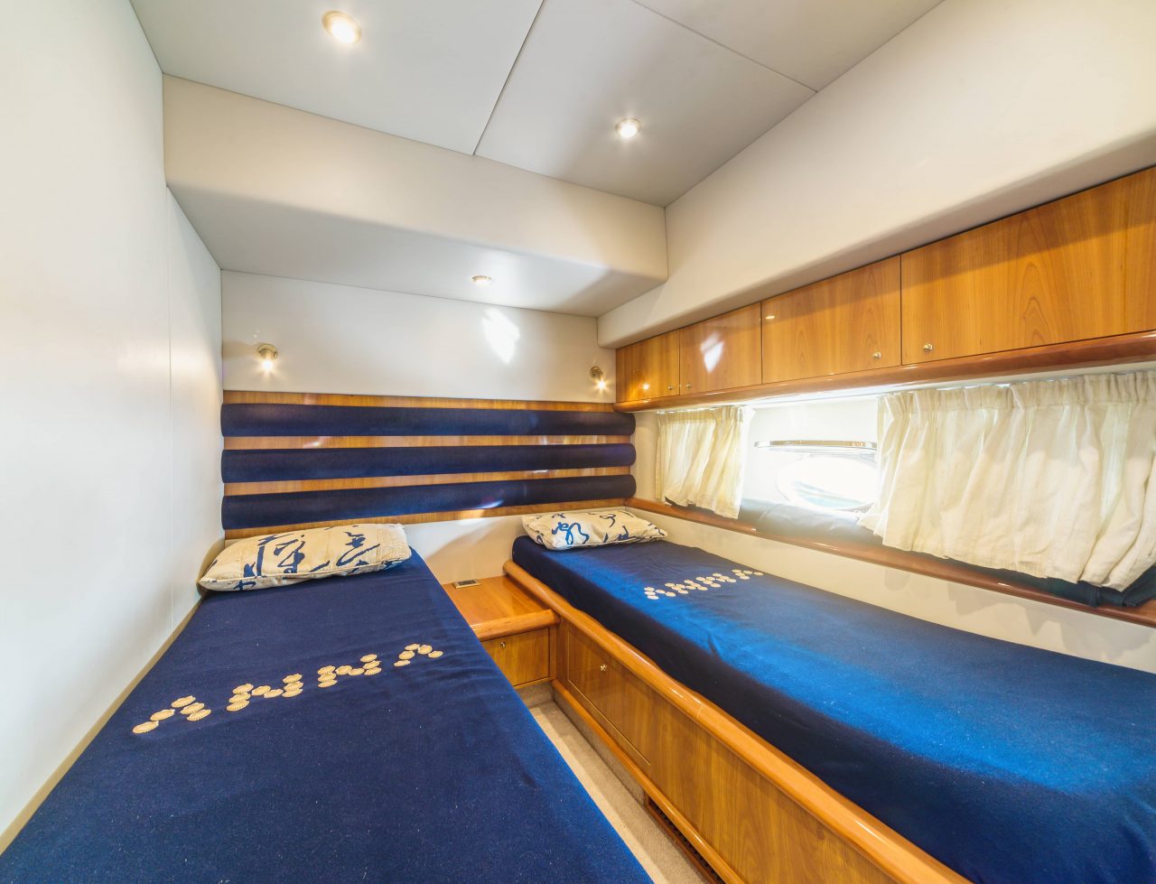 Sunseeker Manhattan 74 | Интерьер 25