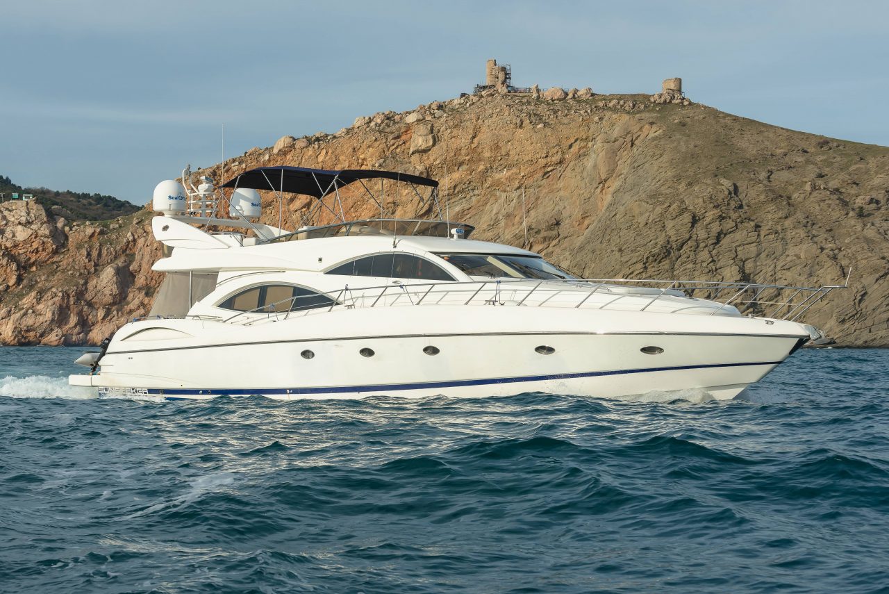 Sunseeker Manhattan 74 | Экстерьер 8