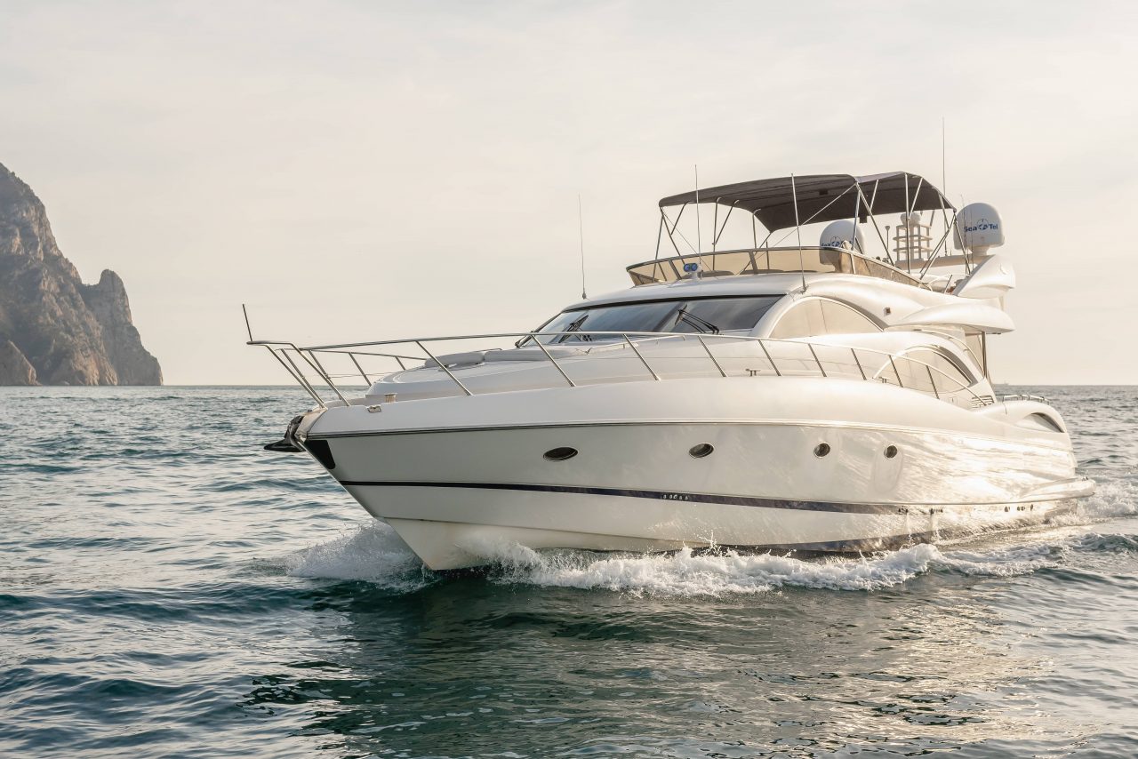 Sunseeker Manhattan 74 | Экстерьер 2