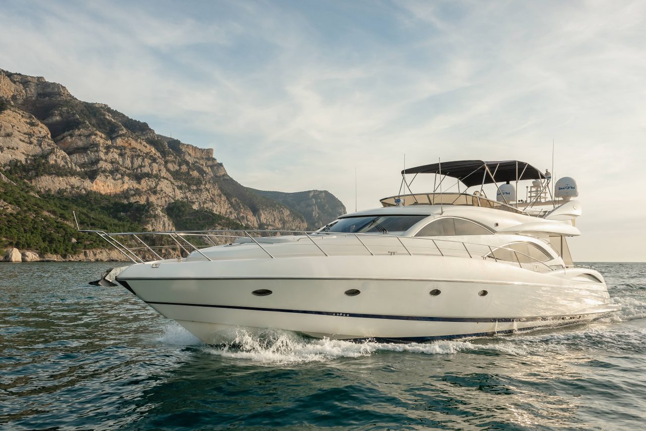 Sunseeker Manhattan 74 | Экстерьер 1