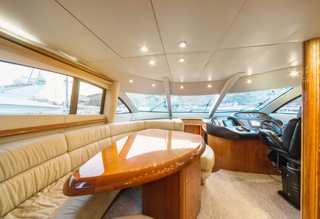 Sunseeker Manhattan 74 | Интерьер 12