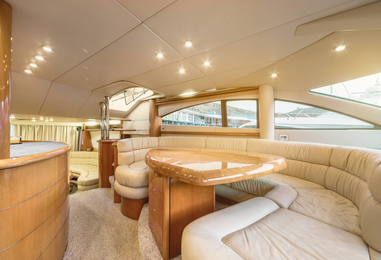 Sunseeker Manhattan 74 | Интерьер 14