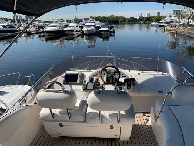 Fairline Phantom 40 | Экстерьер 4
