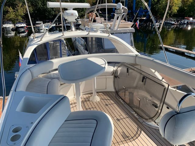 Fairline Phantom 40 | Экстерьер 5