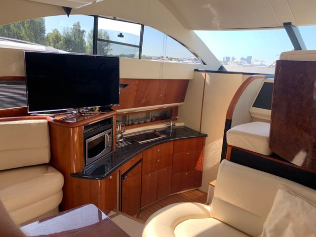 Fairline Phantom 40 | Интерьер 2