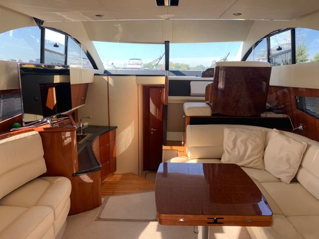 Fairline Phantom 40 | Интерьер 1