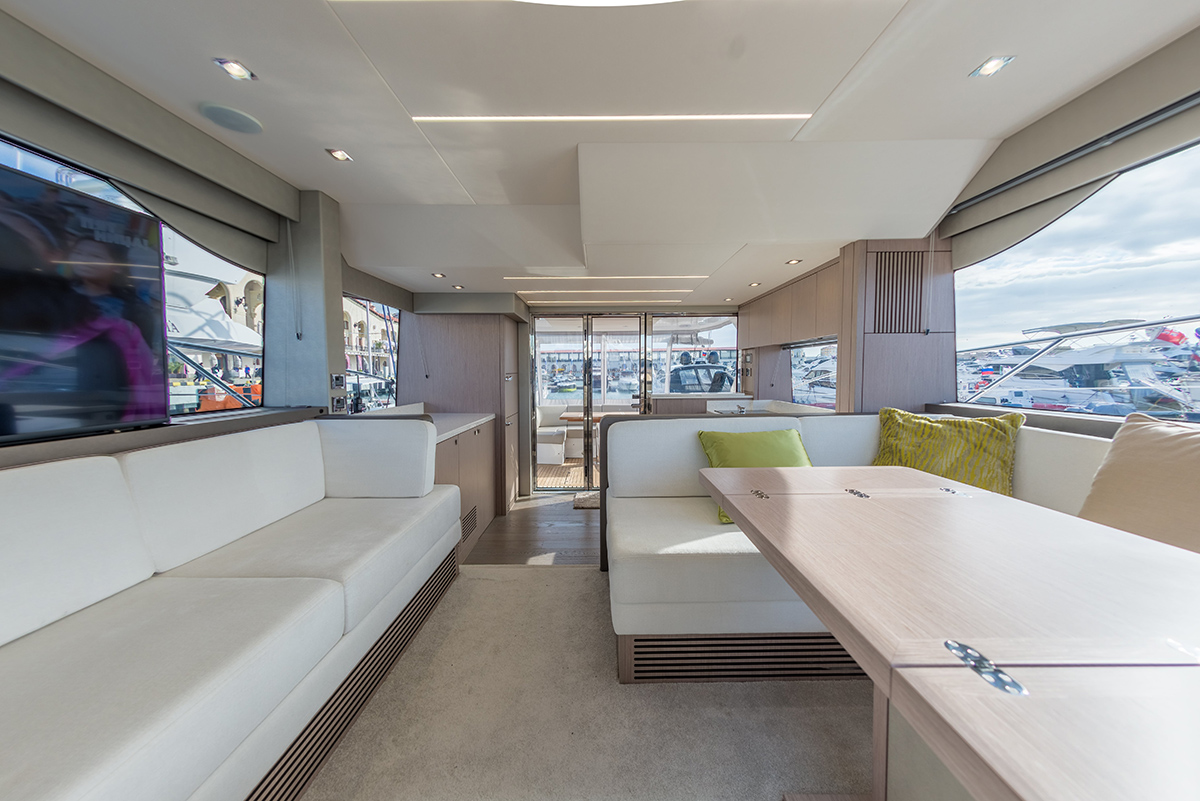 Sunseeker Manhattan 52 | Интерьер 5