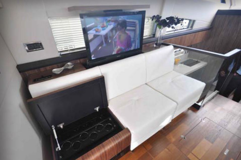 Fairline Squadron 42 | Интерьер 3