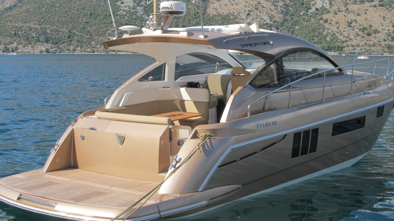 Fairline Targa 38 | Экстерьер 3
