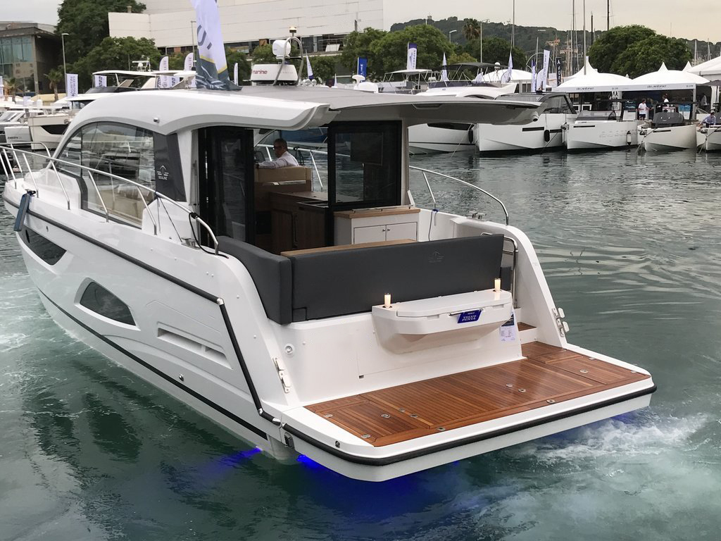 Sealine C390 | Экстерьер 6