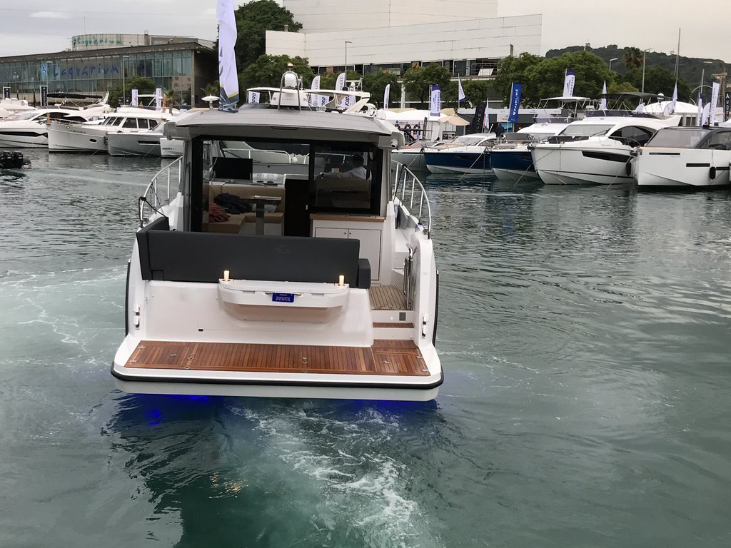 Sealine C390 | Экстерьер 5