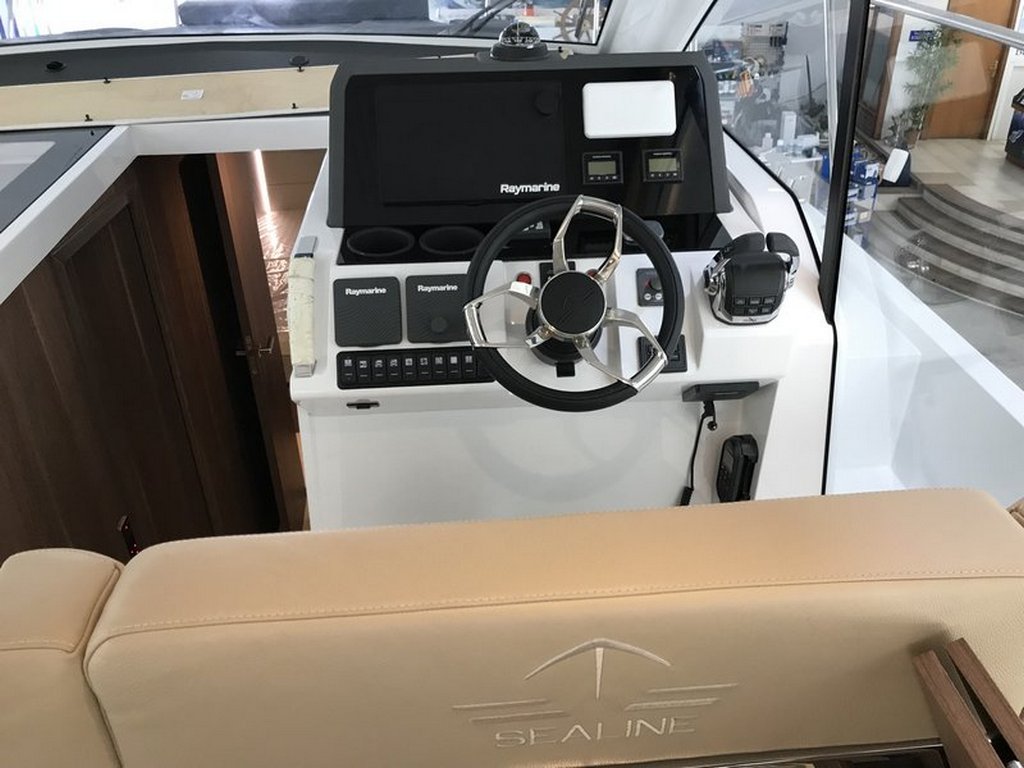 Sealine C390 | Экстерьер 11