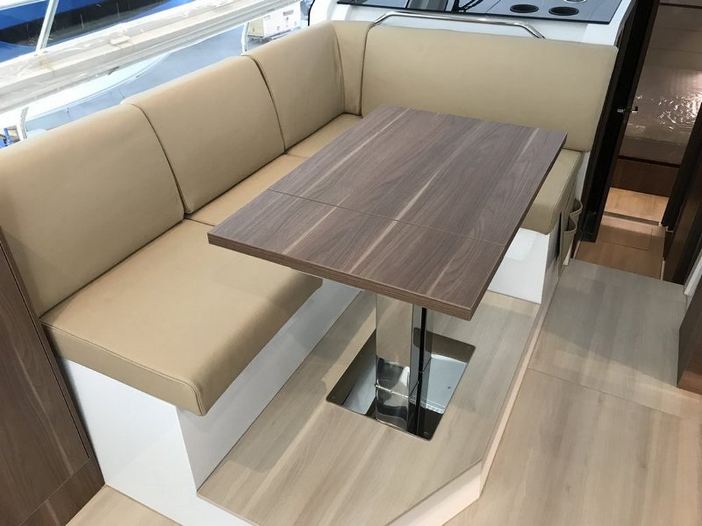 Sealine C390 | Экстерьер 10