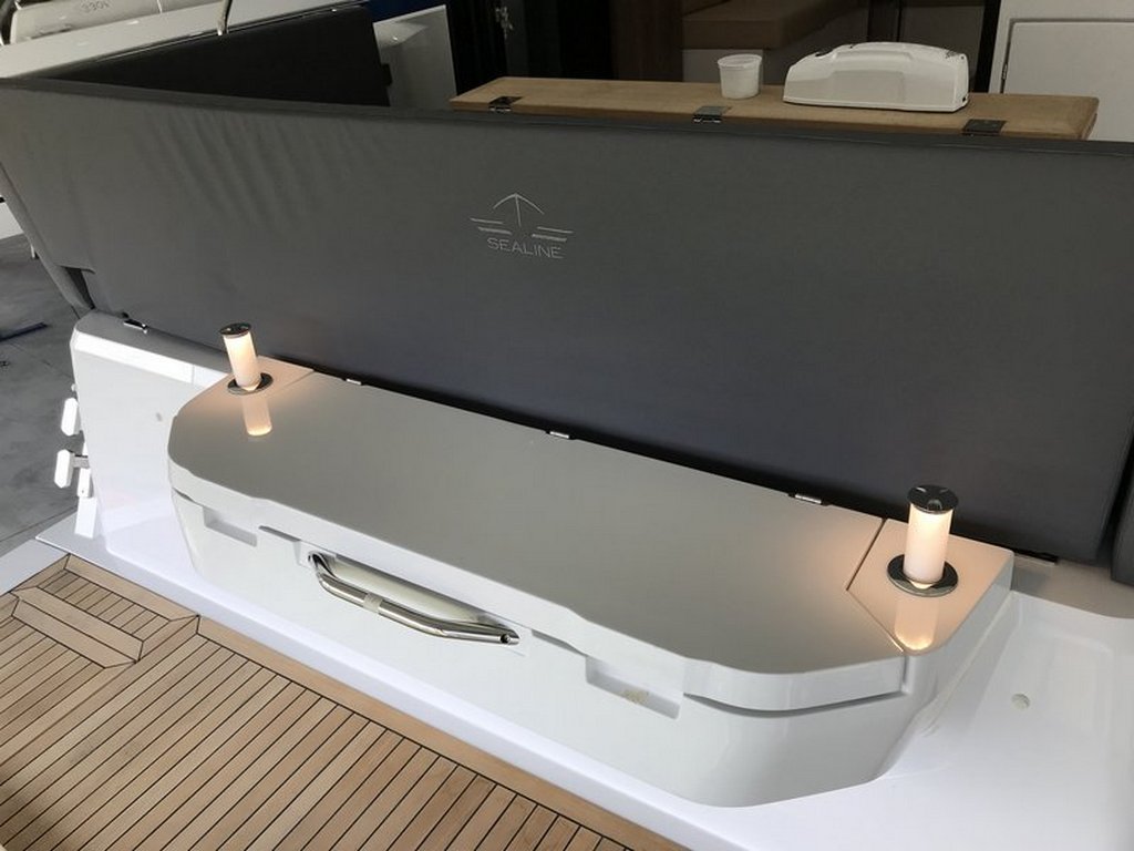 Sealine C390 | Экстерьер 9