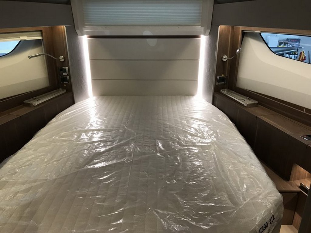 Sealine C390 | Интерьер 3