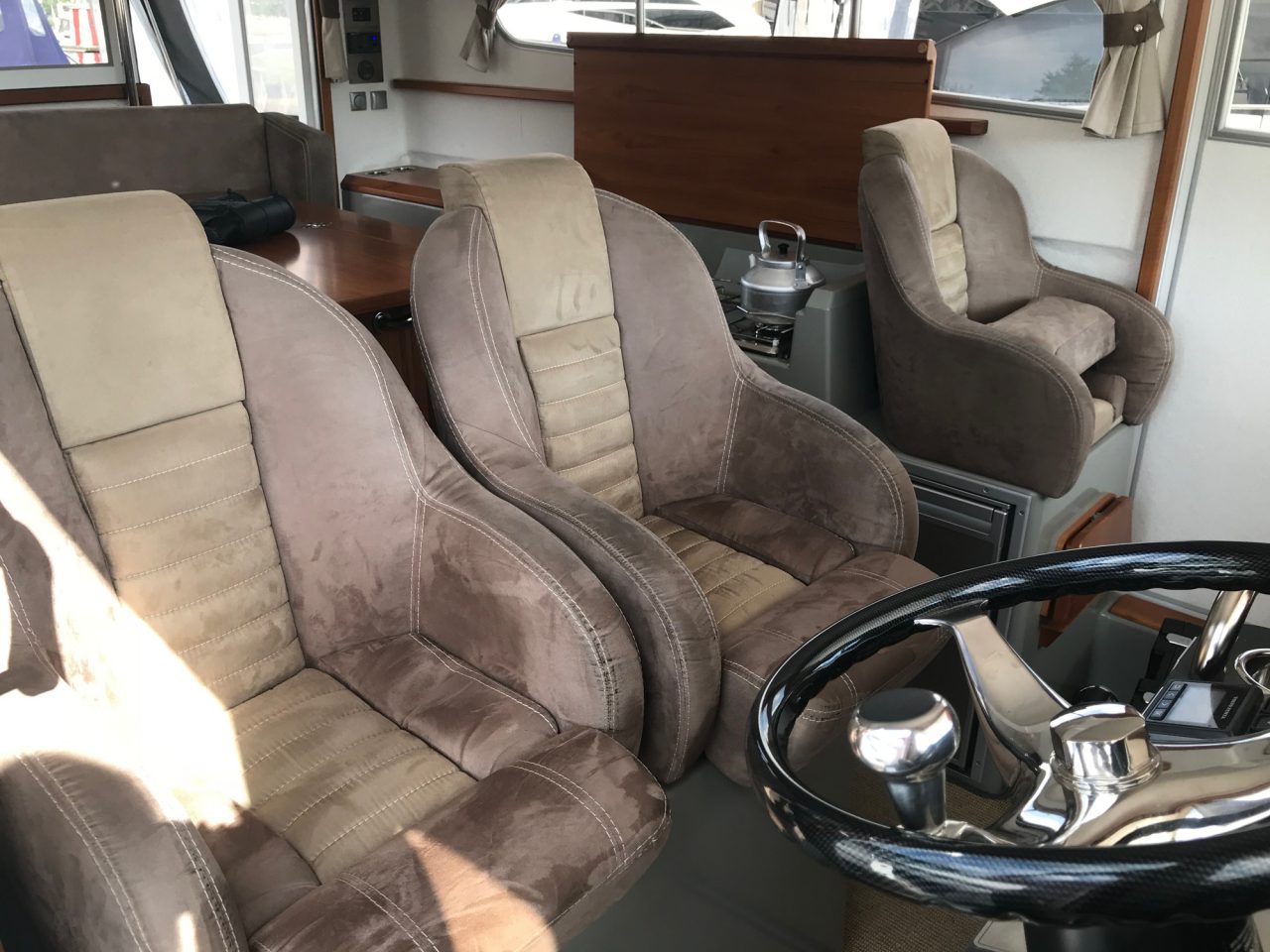 Sargo 36 Fly | Интерьер 3