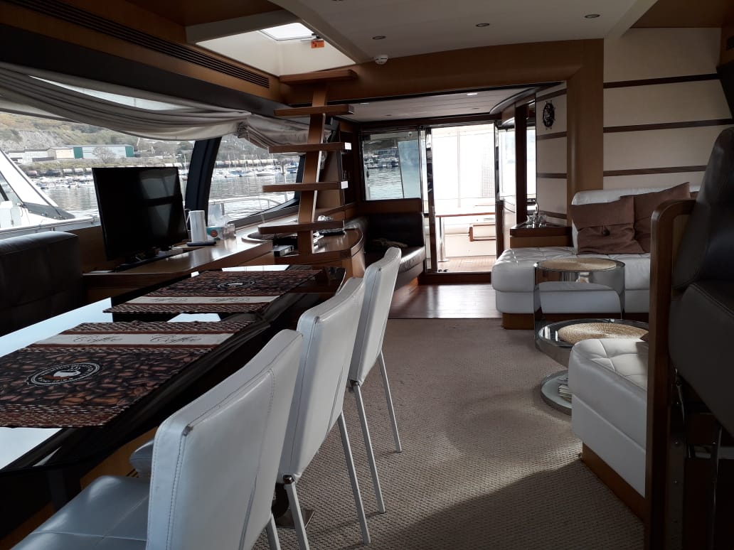 Ferretti 631 | Интерьер 1