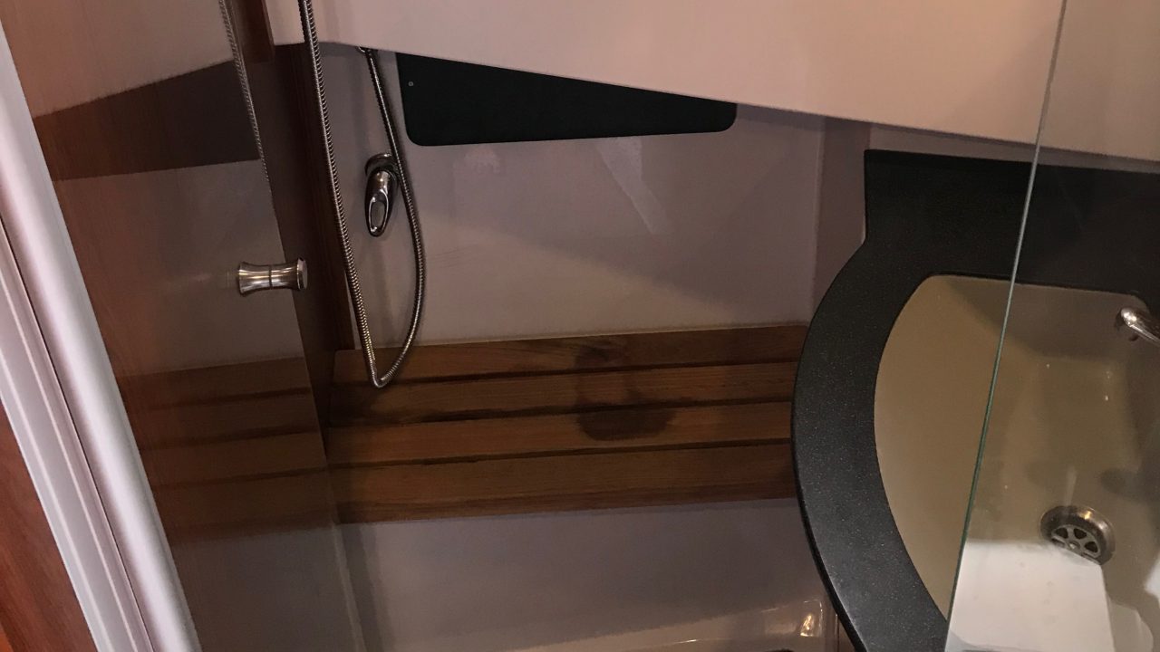 Sargo 36 Fly | Интерьер 16