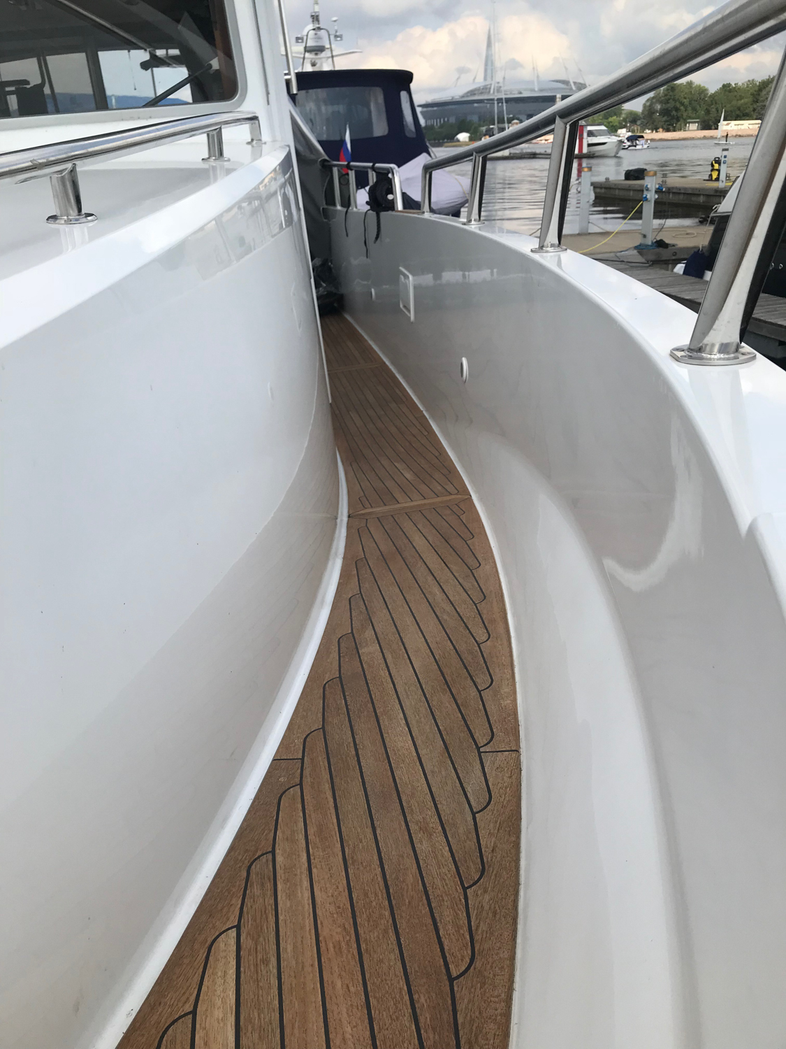 Sargo 36 Fly | Экстерьер 9