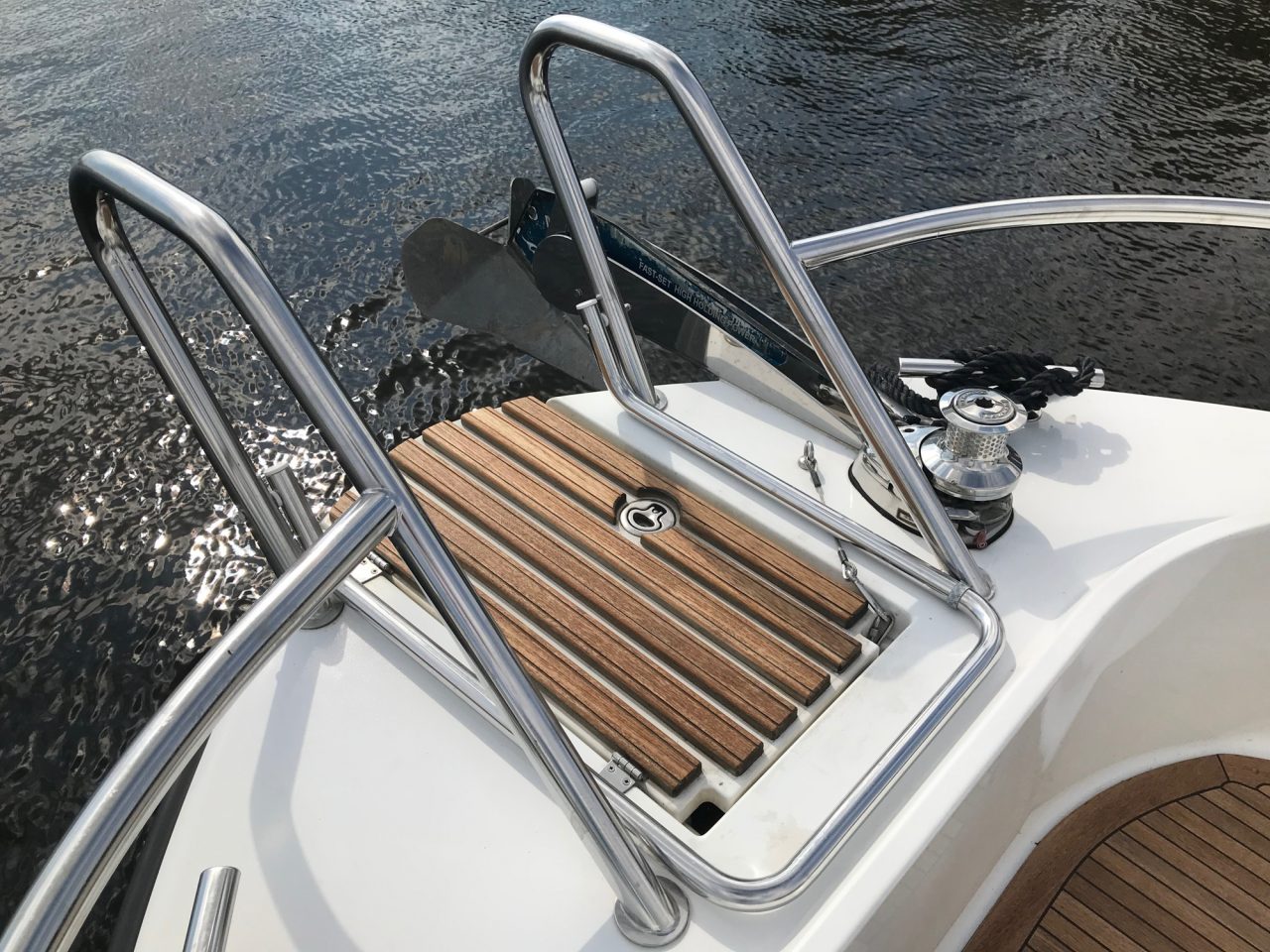 Sargo 36 Fly | Экстерьер 12