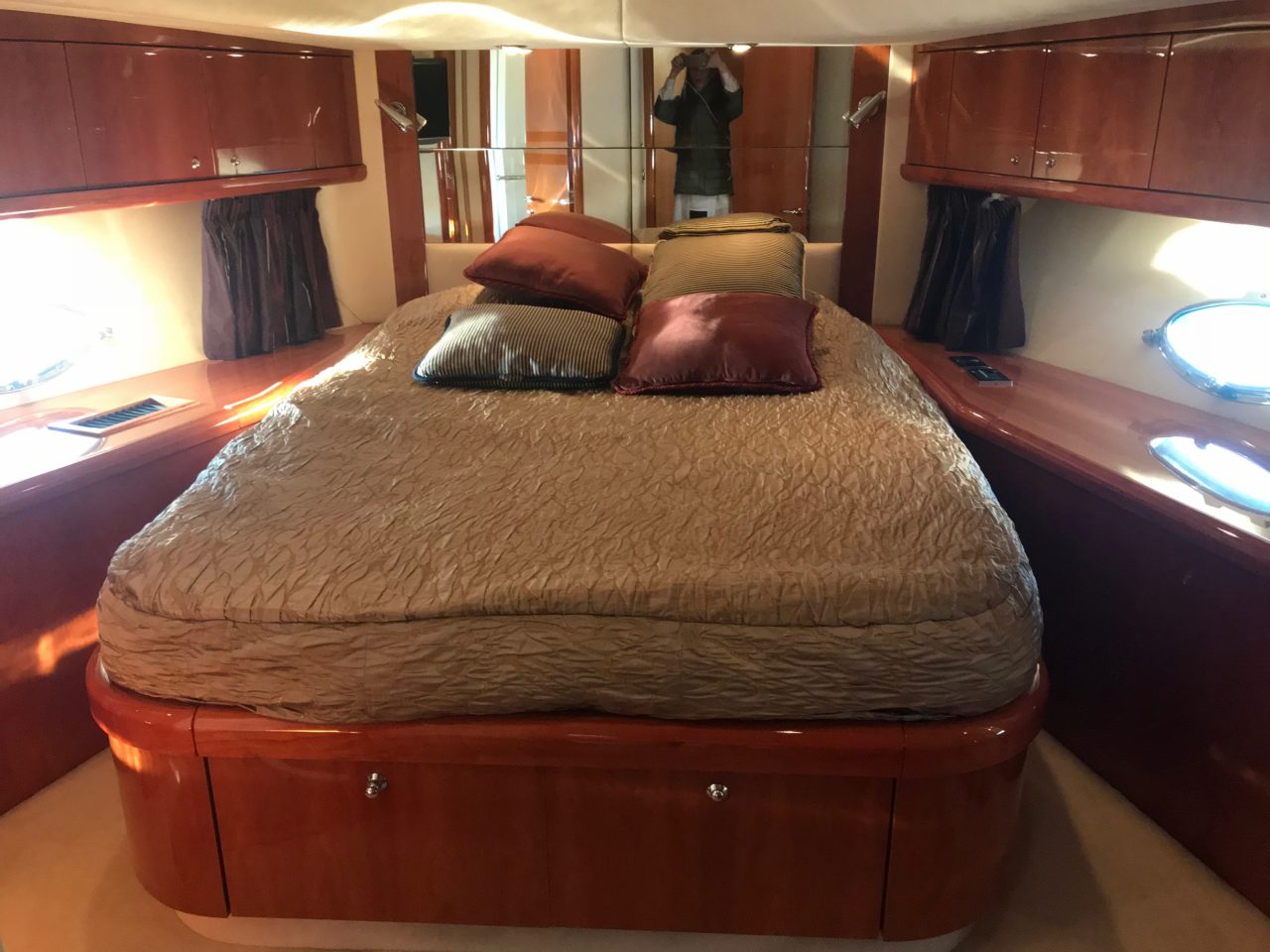 Sunseeker Manhattan 60 | Интерьер 8