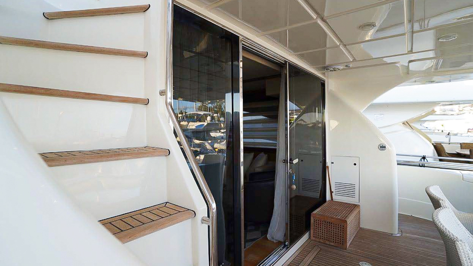 Продажа моторной яхты Ferretti 731 2005