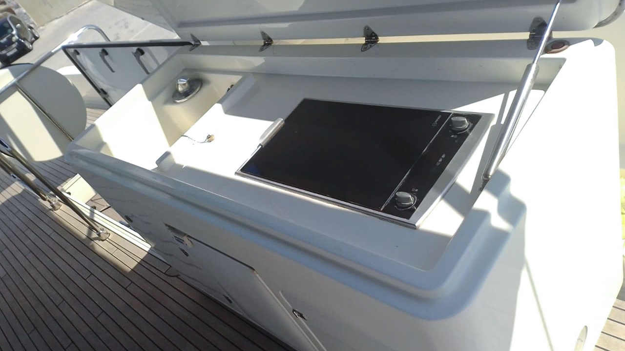 Продажа моторной яхты Ferretti 731 2005