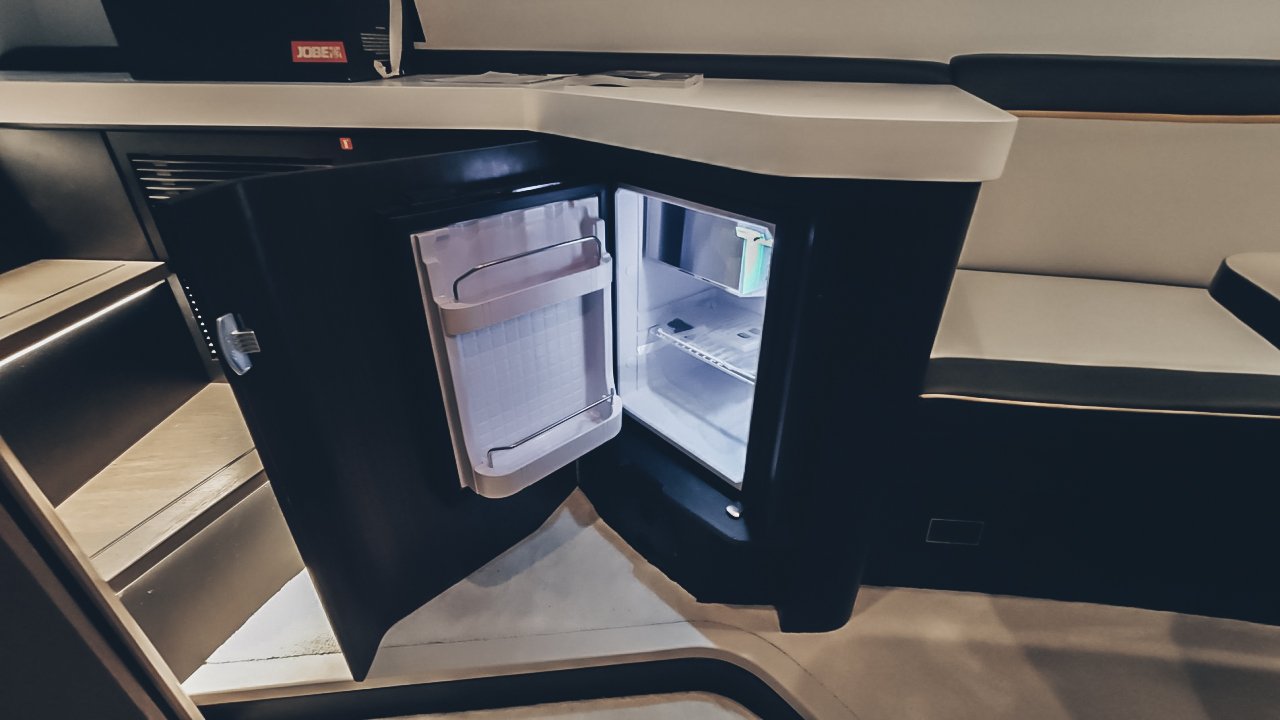 F//Line 33 (022) | Интерьер 4