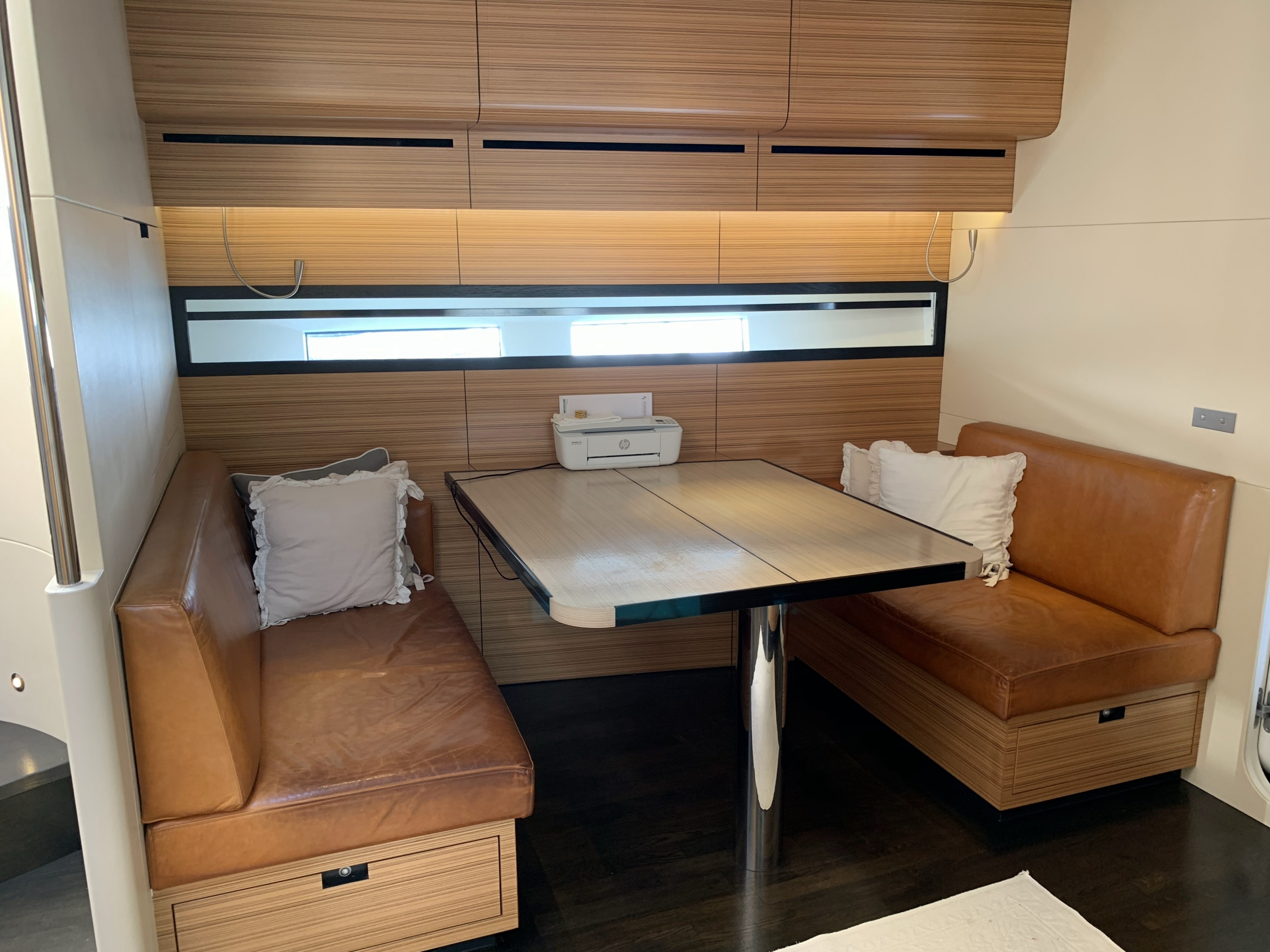 AY74 Jasmine | Интерьер 6