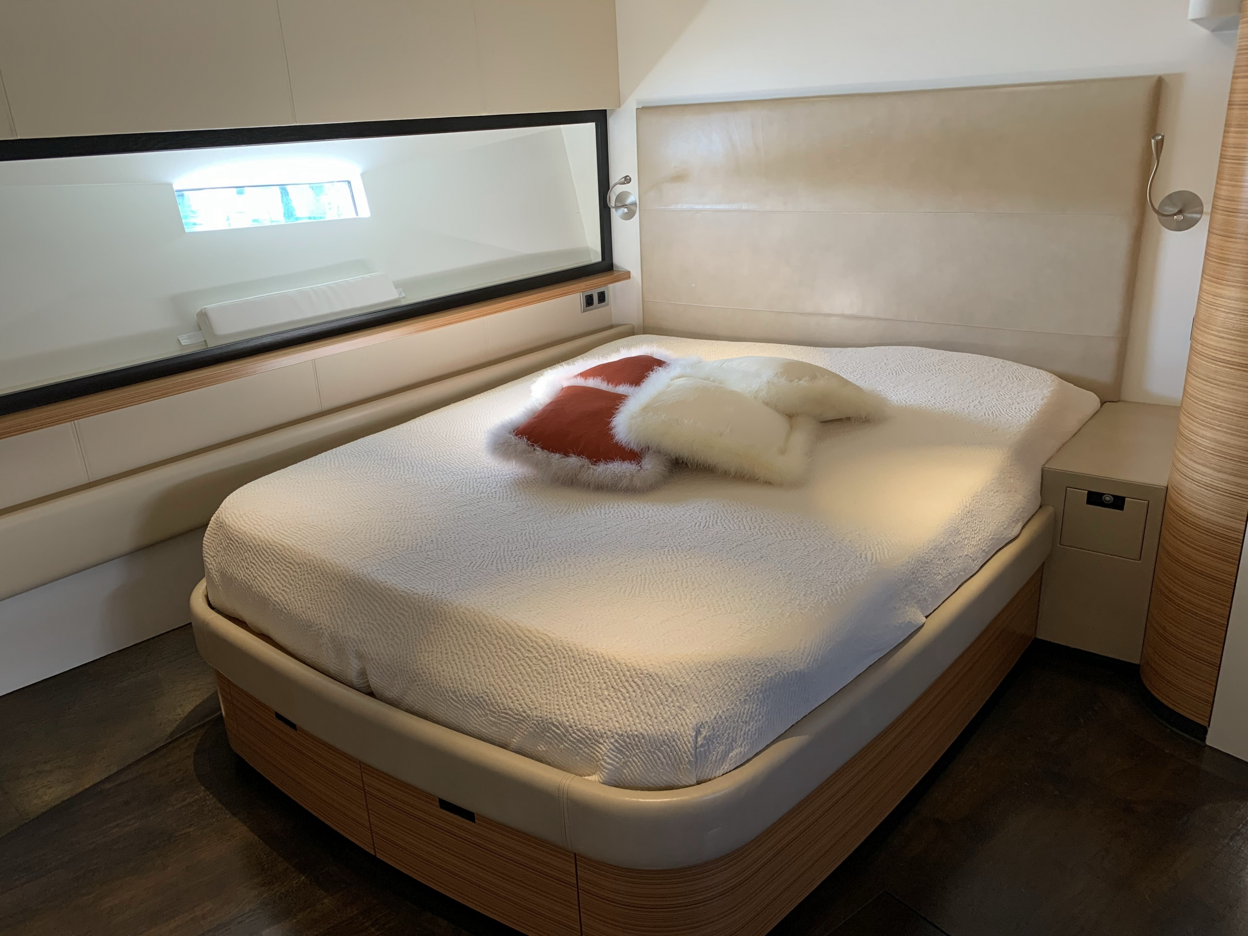 AY74 Jasmine | Интерьер 13