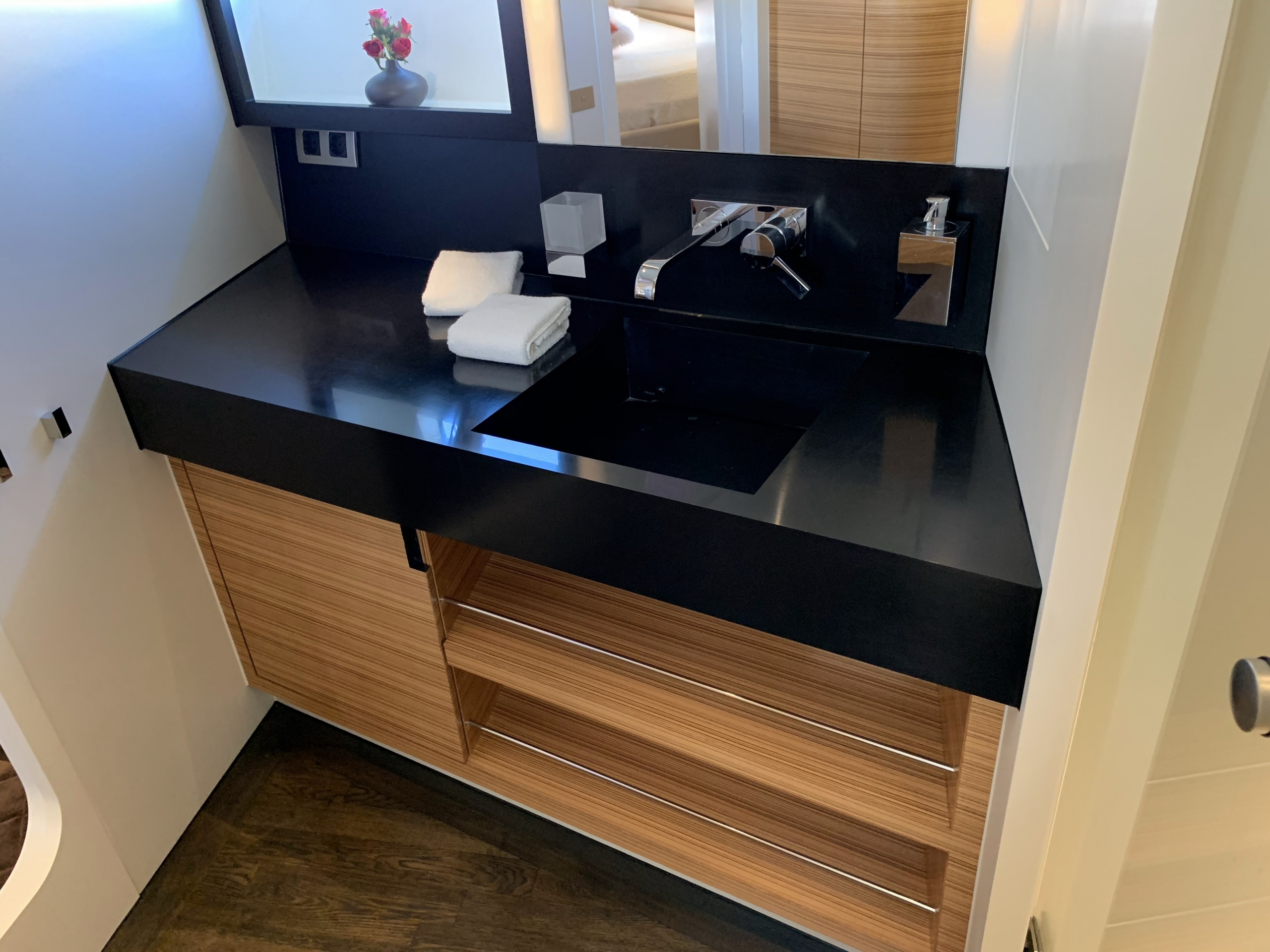 AY74 Jasmine | Интерьер 16