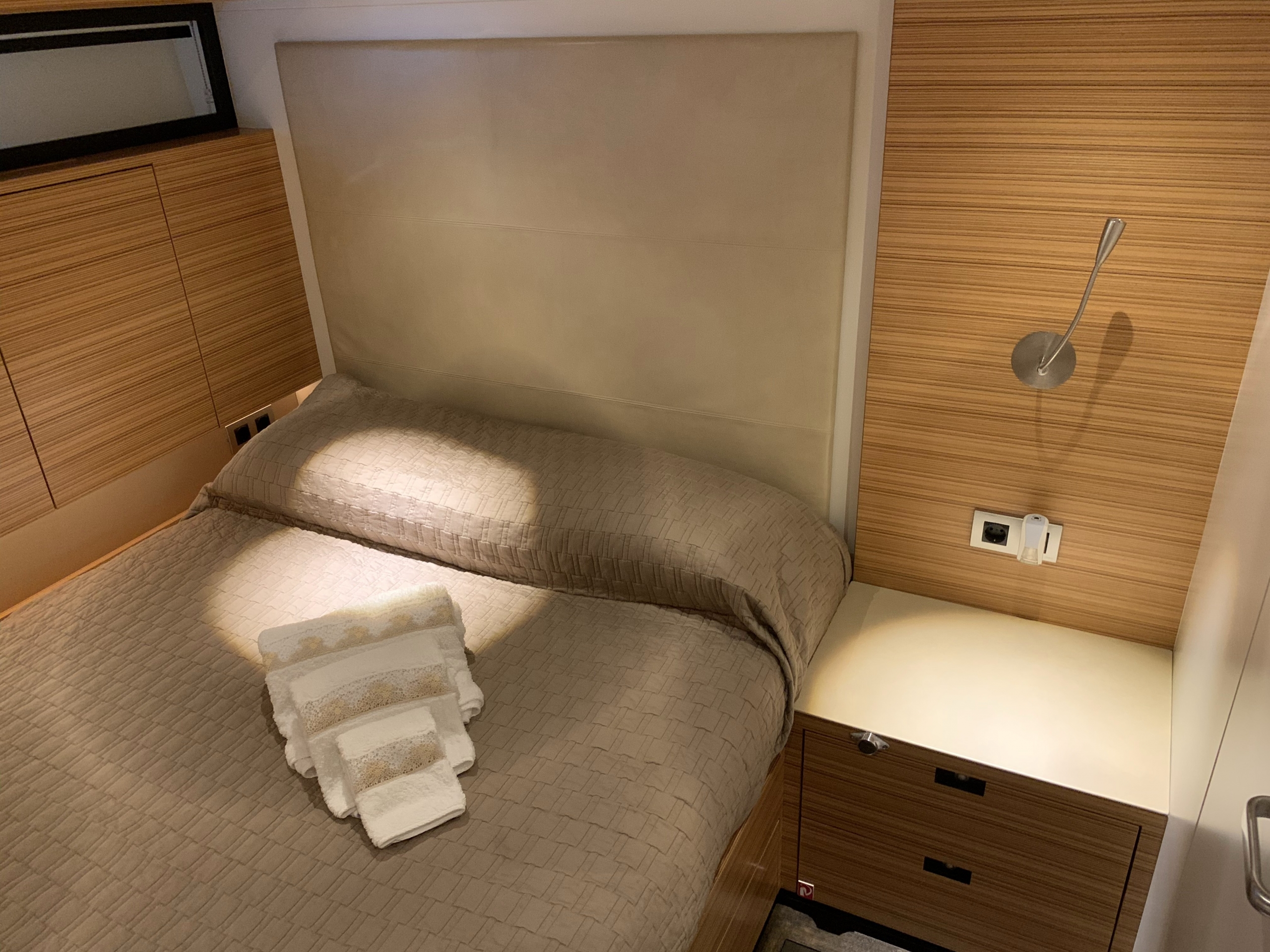 AY74 Jasmine | Интерьер 17