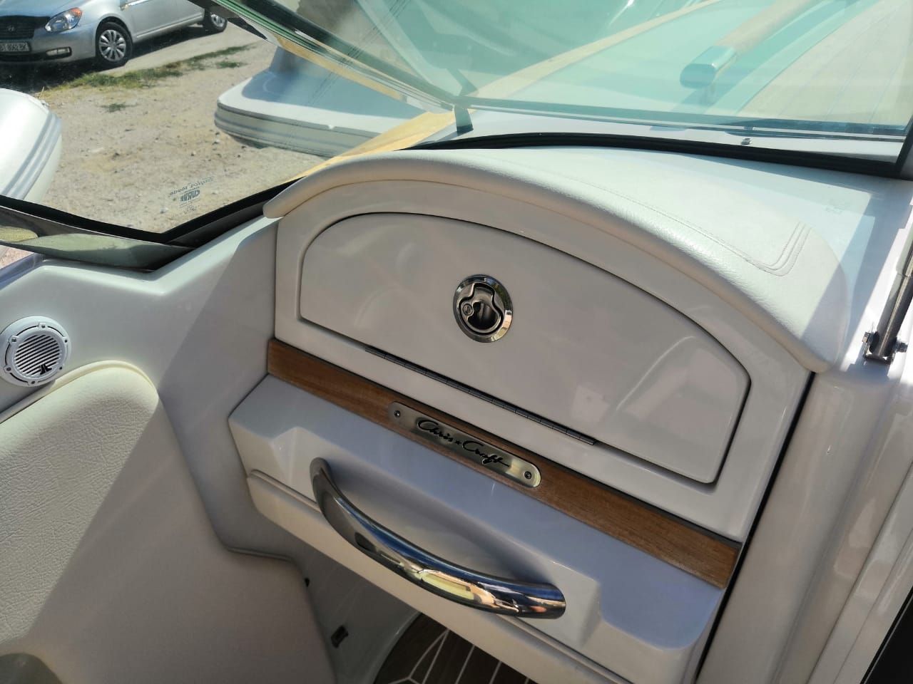 Chris Craft Corsair 28 | Интерьер 2