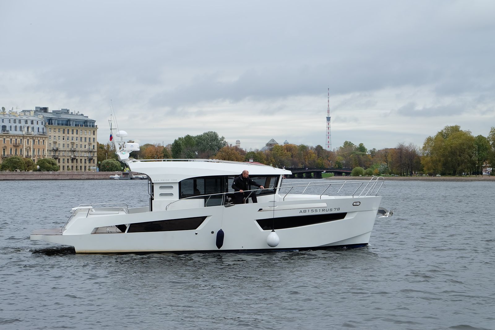 SEA PRIDE 1100 | Комфортное управление