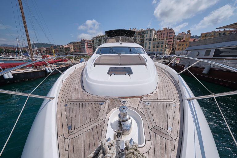 Sunseeker Manhattan 70 (2008) | Экстерьер 15