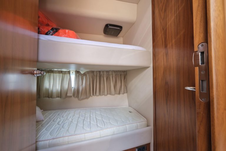 Sunseeker Manhattan 70 (2008) | Интерьер 16