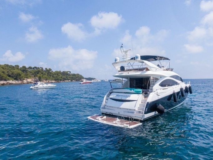 Sunseeker Manhattan 70 (2008) | Экстерьер 2