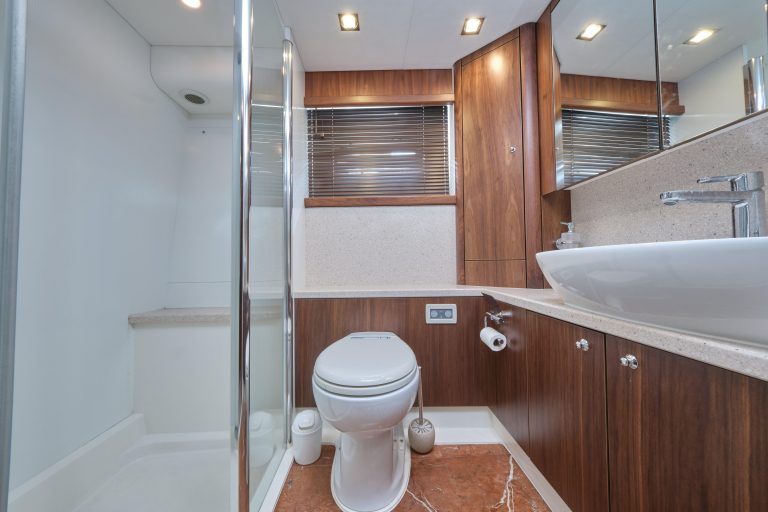 Sunseeker Manhattan 70 (2008) | Интерьер 18