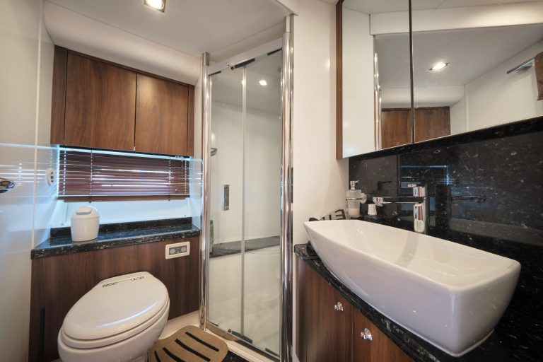 Sunseeker Manhattan 70 (2008) | Интерьер 19