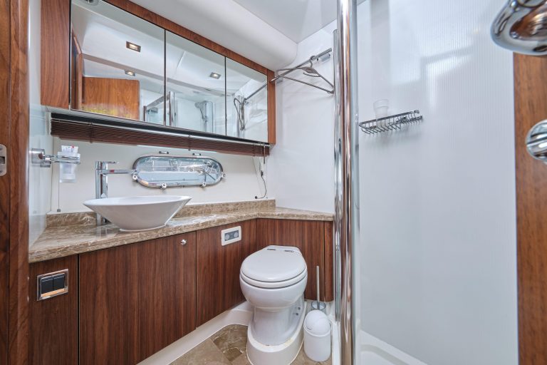 Sunseeker Manhattan 70 (2008) | Интерьер 20