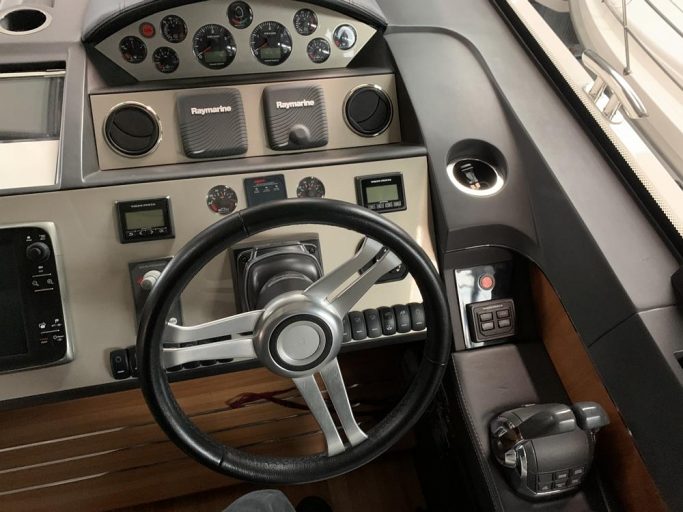 Princess V52 (2014) | Интерьер 10