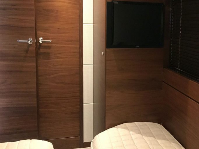 PRINCESS F68 (2017) | Интерьер 18