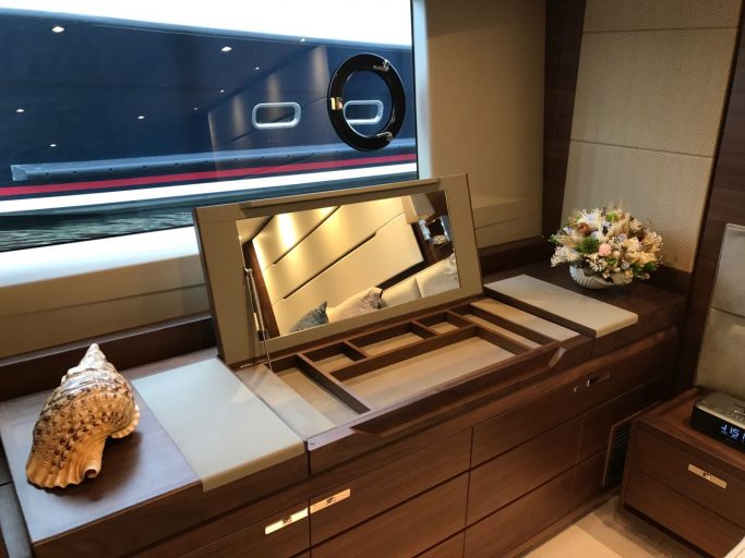 PRINCESS F68 (2017) | Интерьер 27