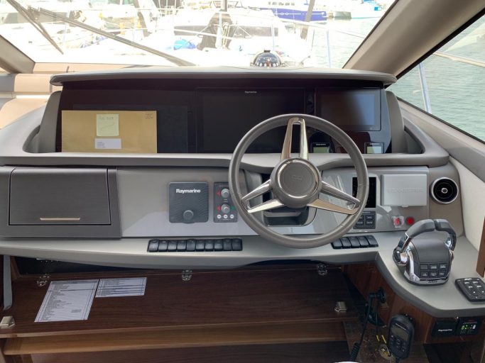 Princess F62 (019) | Интерьер 1