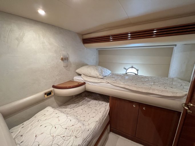 Azimut 68 Plus (001) | Интерьер 5