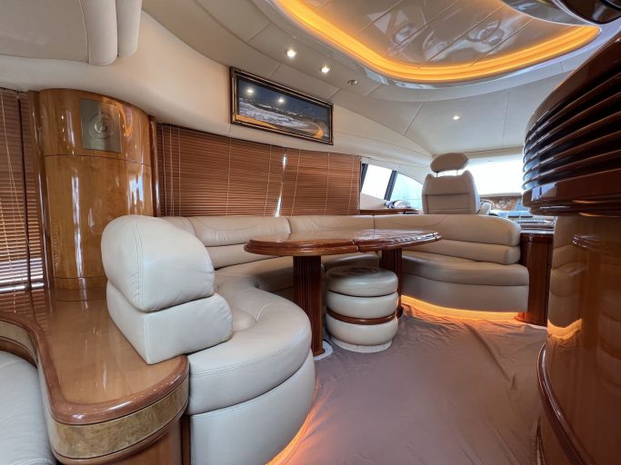 Azimut 68 Plus (001) | Интерьер 16