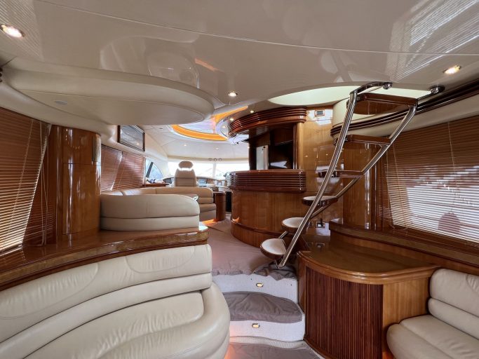 Azimut 68 Plus (001) | Интерьер 17