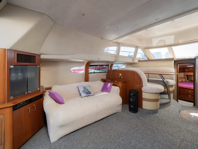 Carver 42 Mariner (004) | Интерьер 1