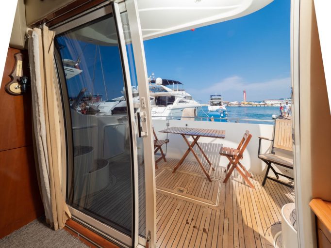 Carver 42 Mariner (004) | Интерьер 6